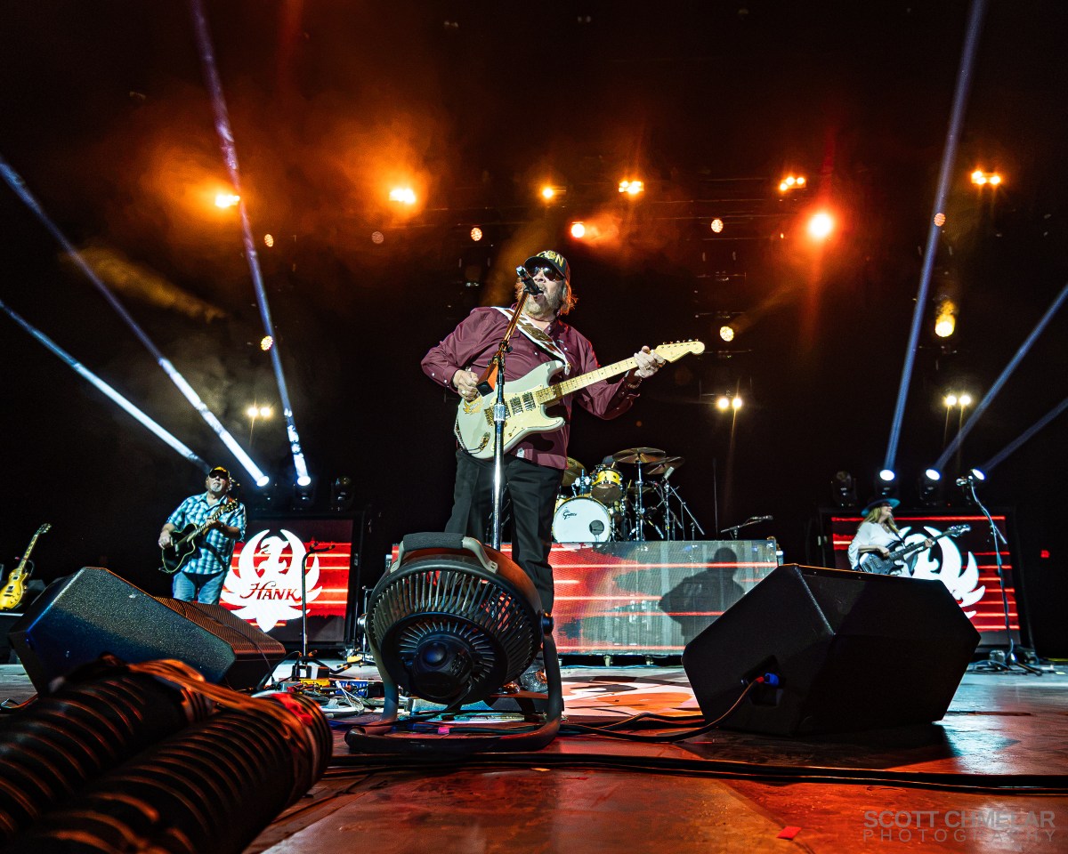 Hank Williams Jr., The Outlaws, and John Foster Bring Country and Southern Rock to Red Hat Amphitheater in Raleigh — 6/20/26